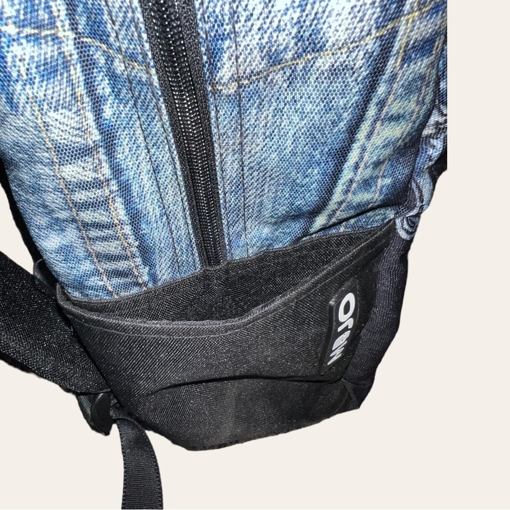 MOJO Mr. Peterson Faux Denim Skull 17' Backpack. - Picture 3 of 6